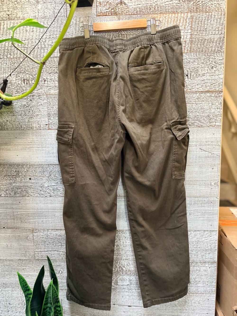 Bluenotes | Loose Cotton Cargo Pants with Drawstring - Men's L, Olive Green - Picture 2 of 7